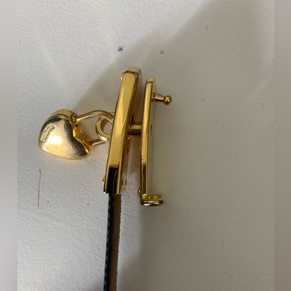 Vintage Moschino black leather belt with heart locket-Preloved - Picture 8 of 12